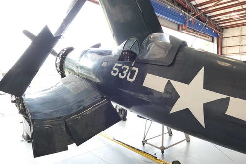 简述 f4u corsair 海盗战斗机